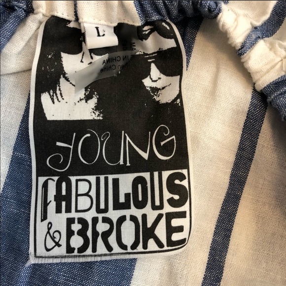 Young fabulous & broke off shoulder top size large - Picture 3 of 6